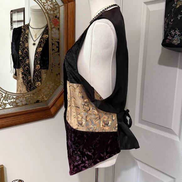 VTG 80s/90s Marmie Westt Gold, Black & Burgundy Velvet Lace Whimsy Vest Top L - Picture 3 of 7